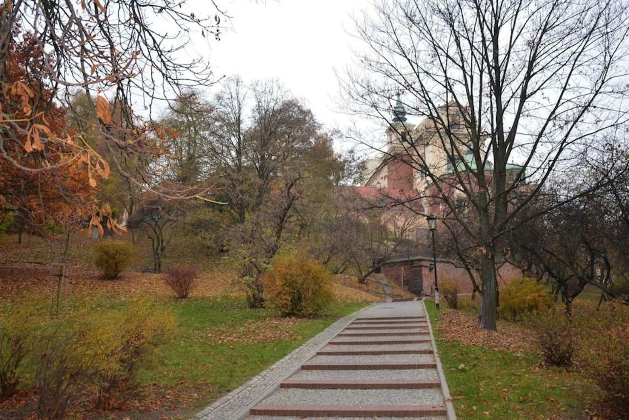 Butas Mariansztat -old Town *
